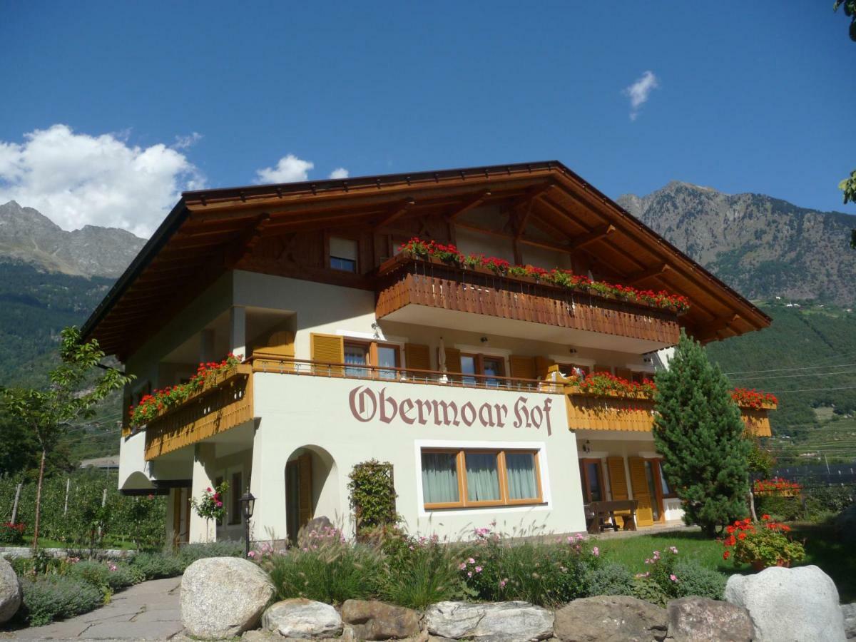 Ferienwohnungen Obermoarhof Algund Buitenkant foto